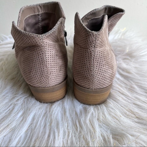 Universal Thread brown ankle boots shoes size 8.5 - Picture 9 of 10